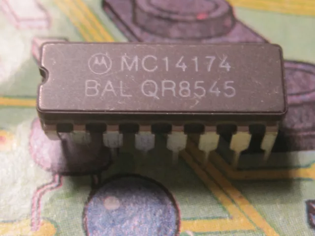 1pcs MC14174 Ballkleid Hex Typ D DIP16 Ceramic MOTOROLA " Original“ 3