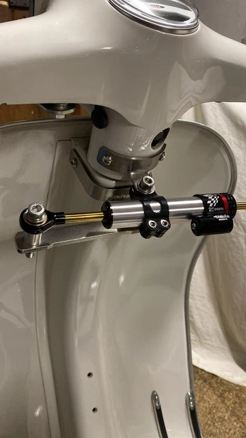 Kit ammortizzatore di sterzo per vespa 2.0 - ammortizzatore, staffe e viteria