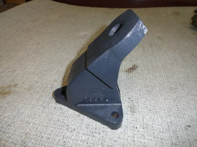 OMC MerCruiser 4.3 5.0 5.7 7.4 460 Engine Mount Base Trunion 79550 1987 88 89