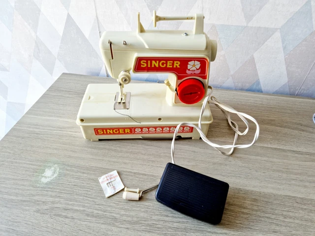 Jouet Ancien Machine à Coudre Singer Zigzag - Occasion, Objet De Décoration Rétro