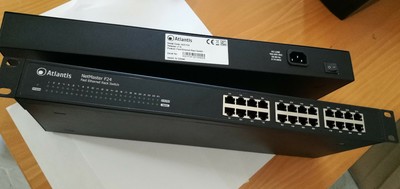 2 PEZZI Atlantis ATLANTIS NET MASTER F 24 FAST ETHERNET RACK SWITCH 2 X 
