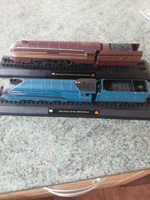 Atlas Editions OO Scale Pacific A4 Class Mallard Static + Duchess