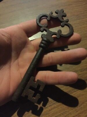 Victorian Master Door Iron Skeleton Key Collector Patina SOLID METAL Decor GIFT