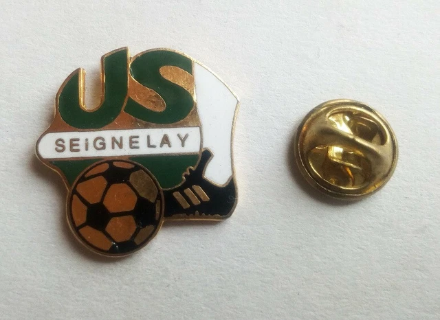 T14 Pins FOOTBALL Foot Club A.S. CANNES écusson soccer lapel pin