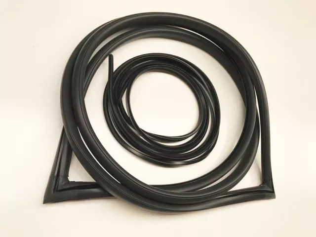 Holden HQ HJ HX HZ WB Ute and 1 Tonner Rear Window Rubber Seal Inc Locking Strip