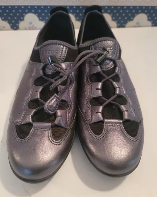 ECCO Bluma Women's Metalic Pewter Leather Toggle Walking Shoes Size EU 42 Us 8.5