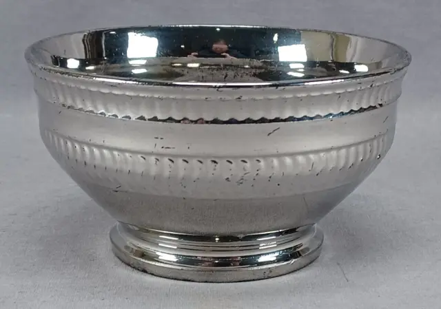 19th Century British Fluted & Ribbed Silver Luster Earthenware Waste Bowl