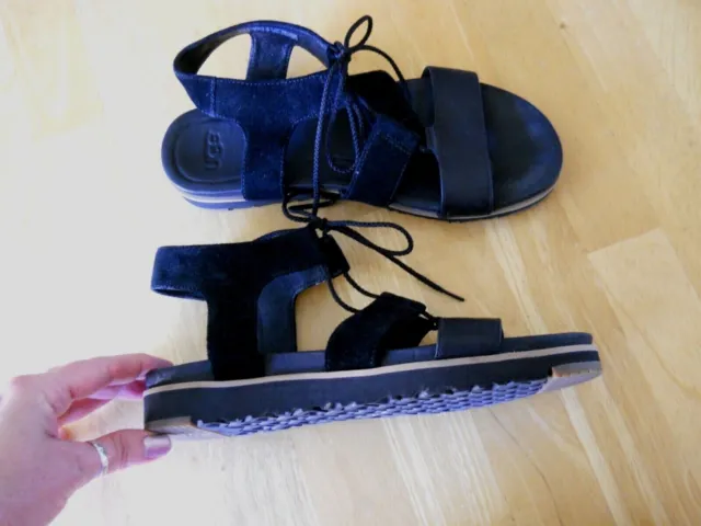 Ugg Soft Black Leather & Suede Lace-Up Gladiator Comfort Sandals Size 7