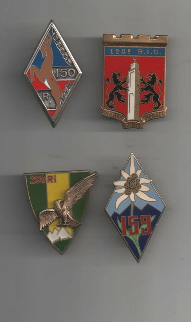 Insigne Deux Cochons - Motif Animalier, Métal Argenté, Occasion Très Bon état