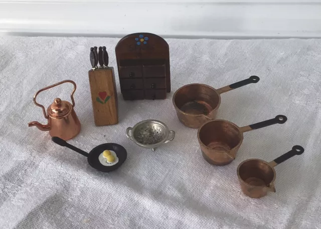 Job Lot Of Vintage Dolls House Kitchen Accessories… Knife Block, Copper Pot Etc