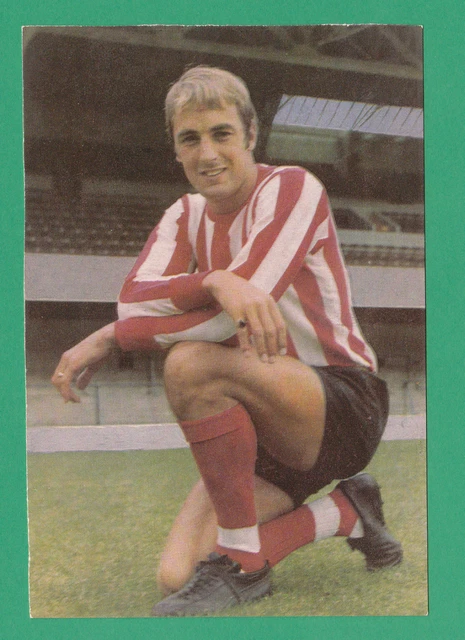 Football  -  D. C. Thomson Postcard Sized Card -  Ron  Davies  Of  Southampton