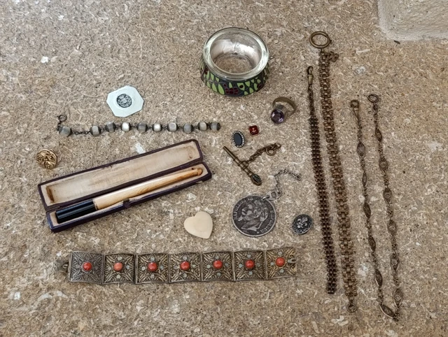 ANCIEN LOT NAPOLÉON III Argent Massif Châtelaine Corail Rouge Fume Cigarette EUR 16,60 - PicClick FR