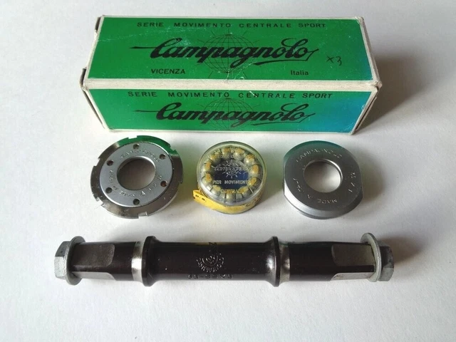 Canapé vintage années 70' cuir noir / cadre noyer (D'occasion) à Genève