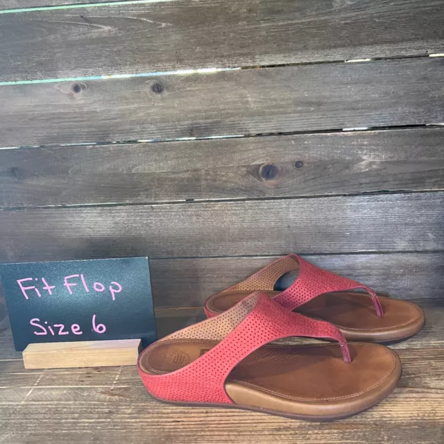 Womens FitFlop Banda C02-073 Red Perforated Slip On Thongs Sandals Size 6 EUC
