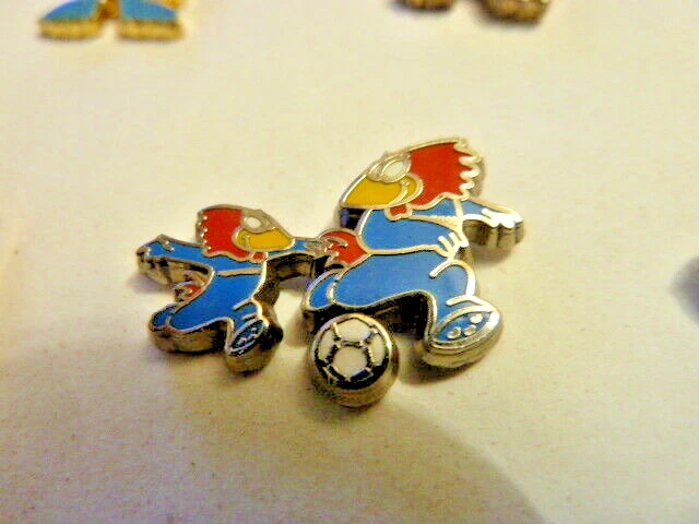 Sports - Fèves / sports : foot , footix , france 98 , 1995 espagne T13