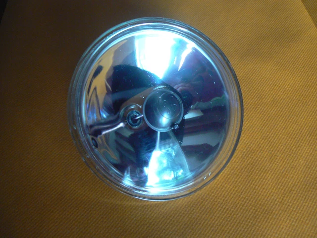 lampe excitatrice projecteur sonore Mazdaphona 6V 10A culot BA 21 S-ref