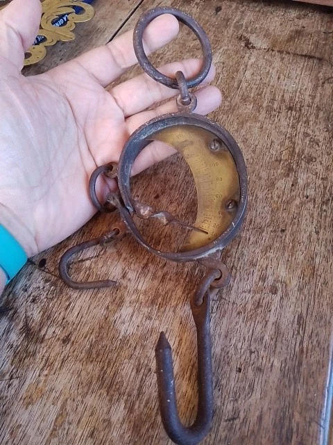 OUTIL ANCIEN . peson ancien . balance ancienne . lot pieces detaché EUR
