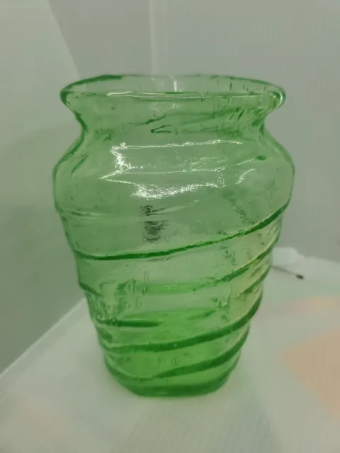 Consolidated Catalonian Vase Uranium Vaseline Glass Green Emerald Tri Vase 6 IN