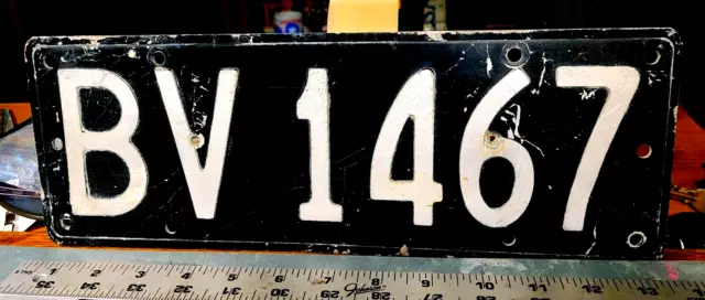 INTL - NEW ZEALAND - 1966 passenger license plate - burnished aluminum / black