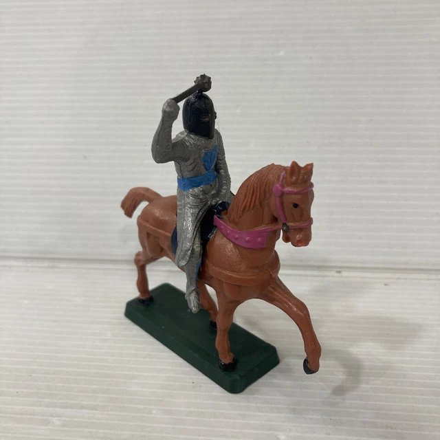 STARLUX 6016 Homme d’armes avec fléau MOYEN ÂGE