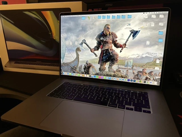 Apple MacBook Pro 16" (512GB SSD, Intel Core i7 9ª generazione, 2,60 GHz, 16GB)