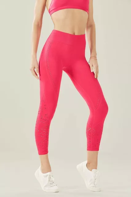 FABLETICS SEAMLESS HIGH-WAISTED Solid Capri Size M Thin Legging