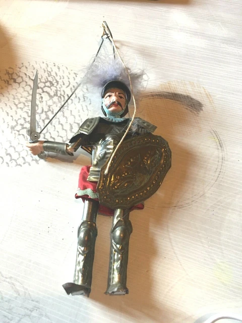 ANCIENNE MARIONNETTE A TRINGLE ITALIENNE Mousquetaire en armure debXX