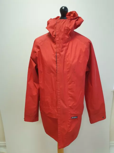 X914 Mens Berghaus Red Hooded Lightweight Full Zip Waterproof Jacket Uk M Eu 50