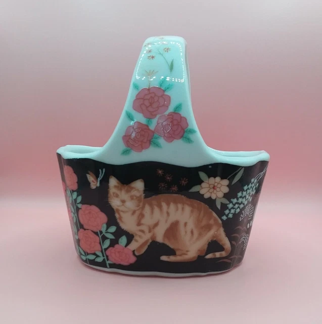 Action Japan Kitty Cat Basket Trinket Minor Damage porcelain