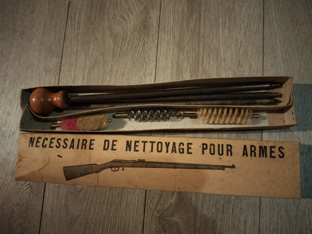 Ancienne Boîte De Nettoyage Pour Fusil - Manufrance Saint Etienne - Métal