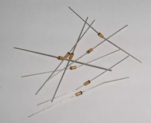 25 x BZX55C2V7 - Diodes zener 2.7V 0.5W