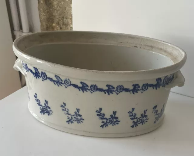 Ancie Bas De Terrine En Faience De St Uze En Terre D Acier Deco Fleurs Bleues