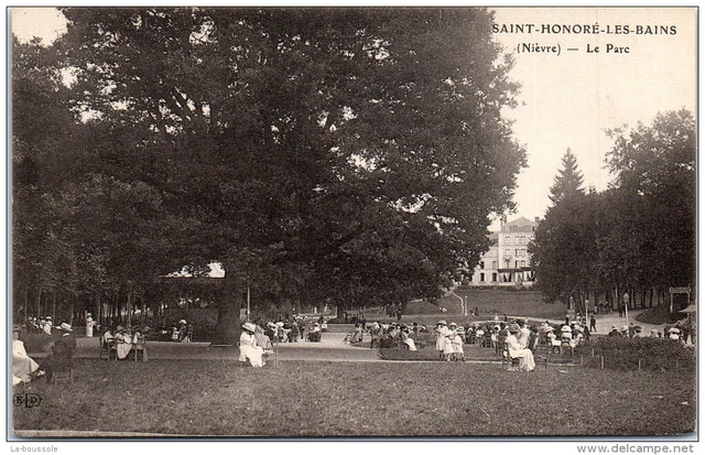 58 SAINT HONORE LES BAINS - le parc.