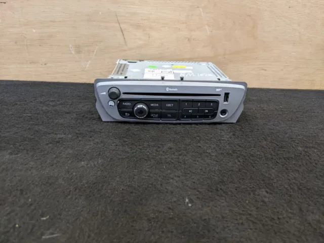 Renault Sat Nav CD player car stereo, Bosch 281155473R radio code