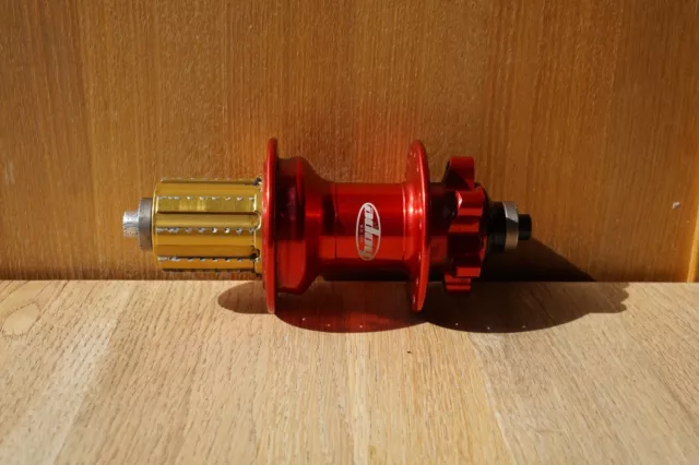 Hope Pro 2 Rear Hub Quick Release 135mm Shimano Freehub 32 Hole Red QR 6 Bolt
