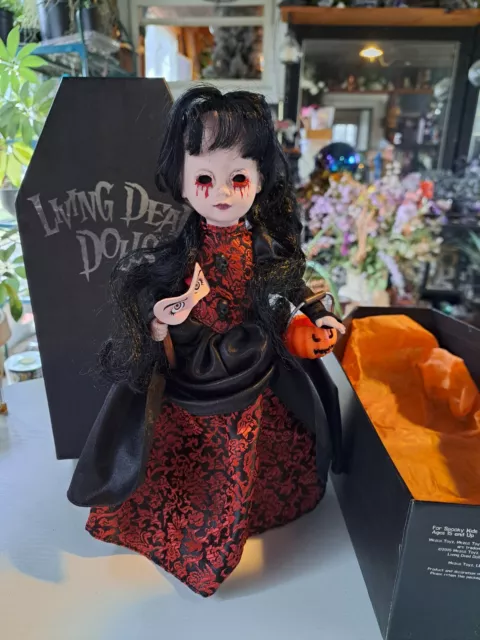 Living Dead Dolls Isabel Orange & Black Mezco Series 16 - READ