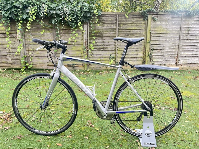 GIANT ROAD BICYCLE Rapid 2 Flat Bar Road Bike Size Medium