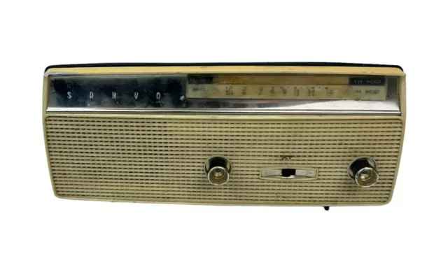 Radio transistor Sanyo modelo 6L-08 piezas