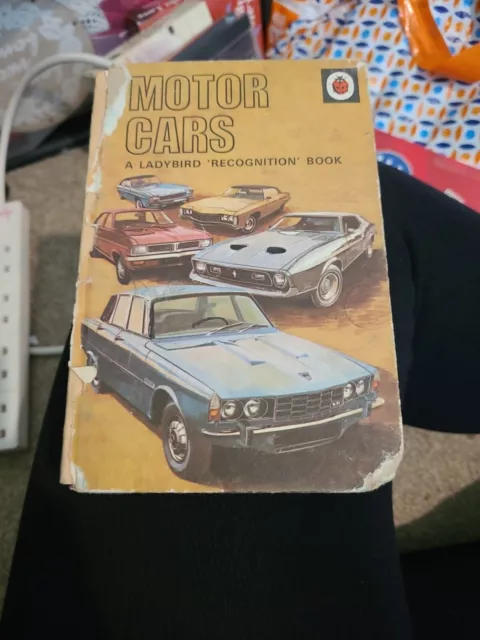Motor Cars - A Ladybird Recognition Book - Series 584
