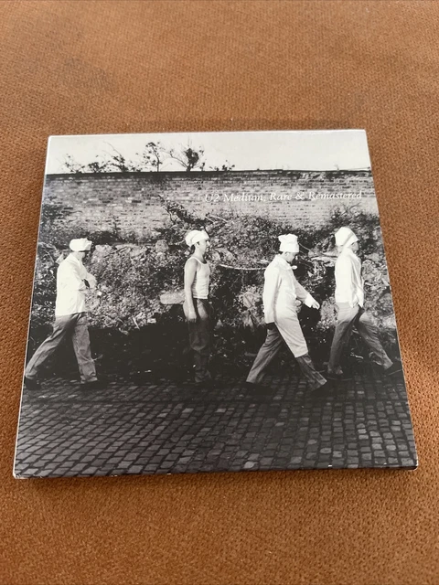 U2 MEDIUM, Rare & Remastered - 2CD Limited with poster