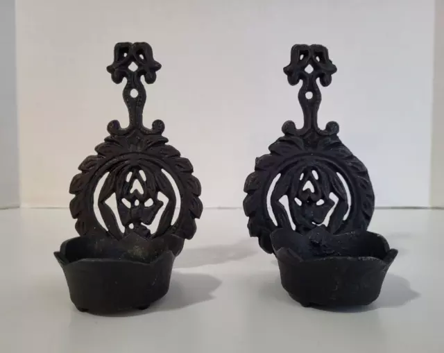 Small Pair Of Cast Iron Trivet Tea lite Votive Candle Holders Home Kitchen Decor