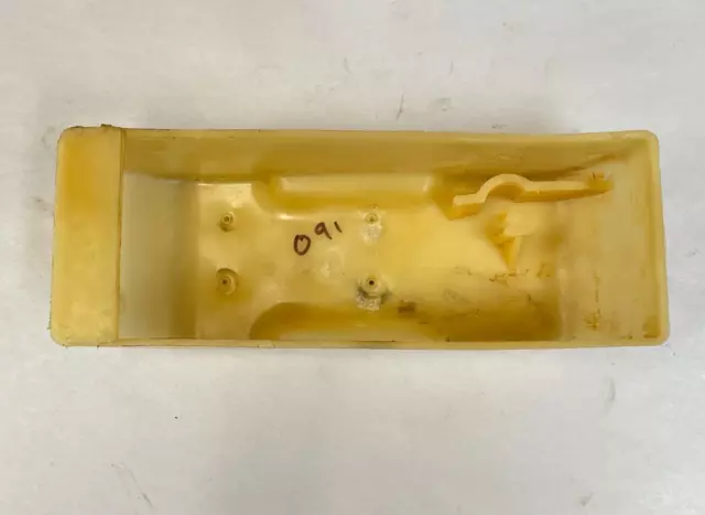 Jeep YJ 20 Gallon Plastic Fuel Gas Tank Plastic Fuel Pump Tray 91-95 Wrangler