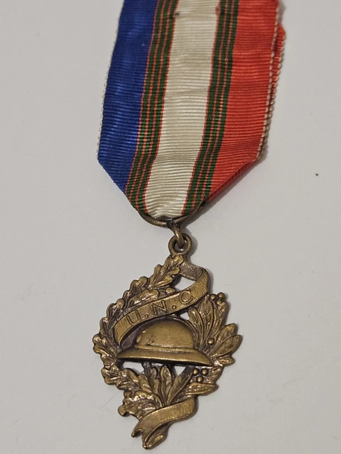 UNC Union Nationale des Combattants Medal, Bronze, Signed Chobillon