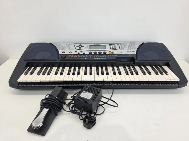 YAMAHA PORTATONE PSR-340 61-Key Electronic Keyboard Black £187.90
