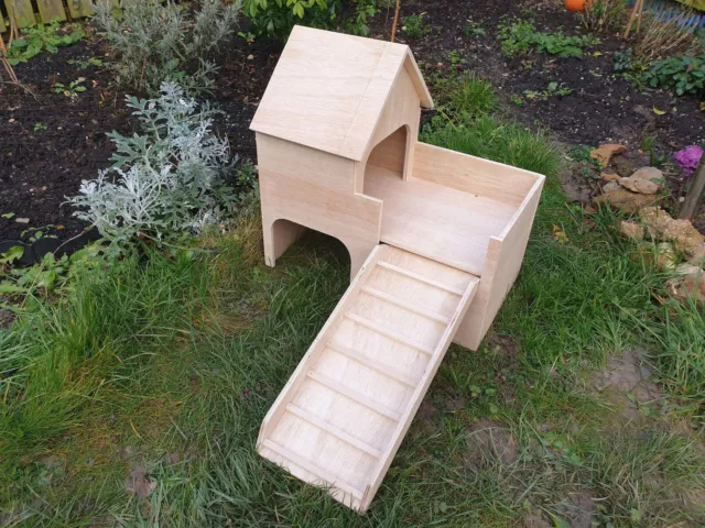 Tortoise House Castle Clapier à deux niveaux pour petits animaux
