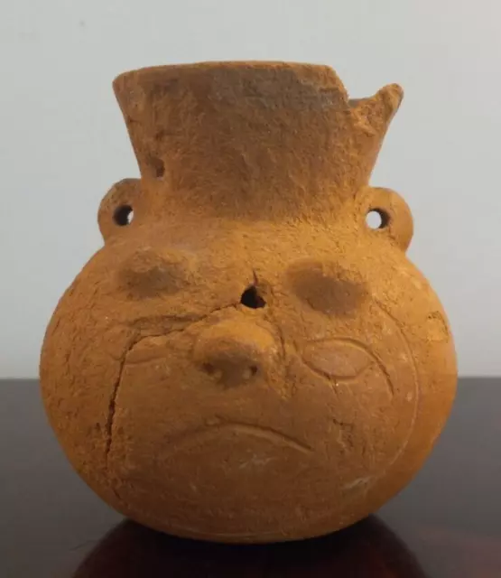 Vase antique figure terracotta Ancient visage terre cuite pot A déterminer