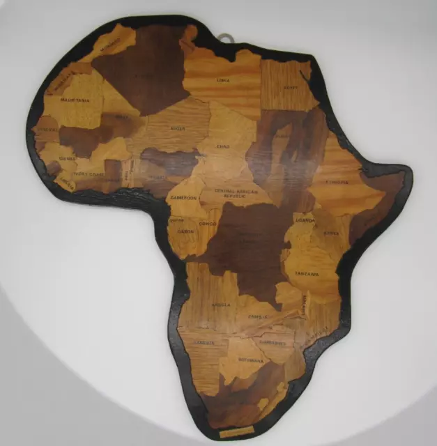 WALL HANGING WOODEN AFRICAN MAP - LENGTH 47 cm