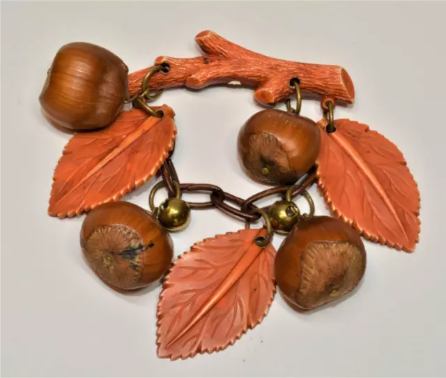 Vintge 40s BAKELITE Brown Wood Brunch Dangling LEAVES HASELNUT Pin Brooch Tested