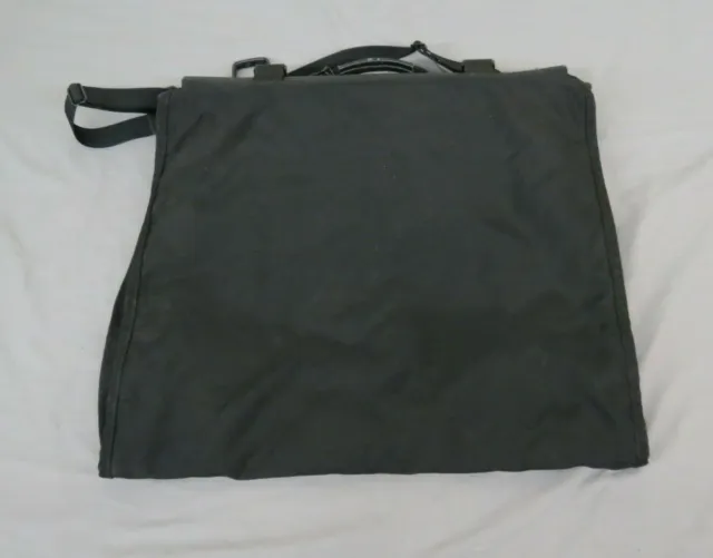 TUMI High-Quality Black Ballistic Nylon Bi-Fold Shoulder Carry Garment Bag LOOK 2
