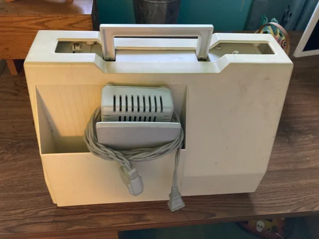 Pfaff Hobbymatic 875 Sewing Machine w/Pedal and case